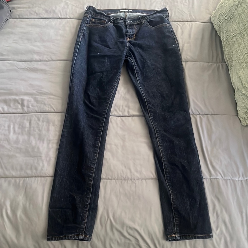 Dark wash old navy skinny jeans